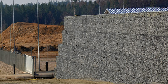 Ledrosteel Box